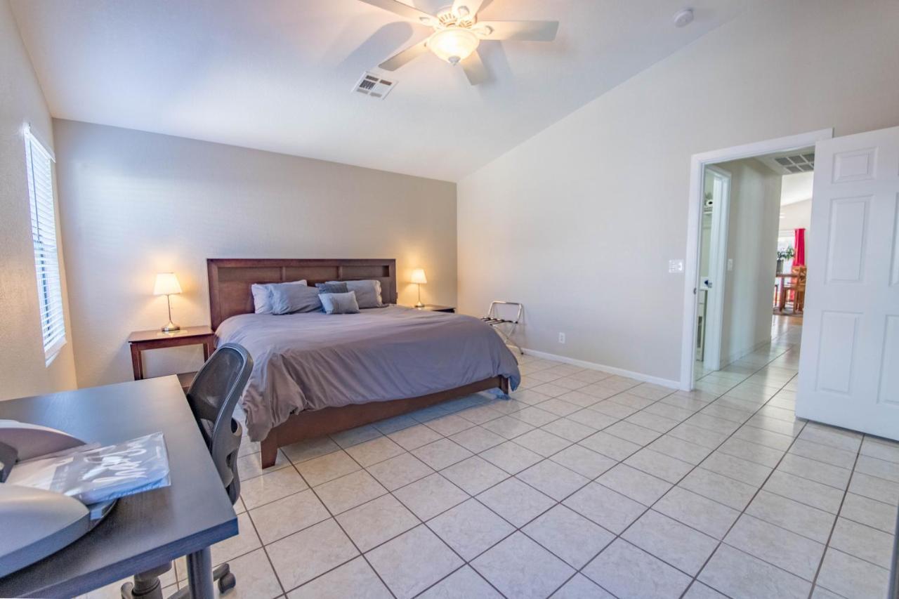 Relax In Style!! Pool, Vegas Games, Rv Parking Villa Las Vegas Exterior photo