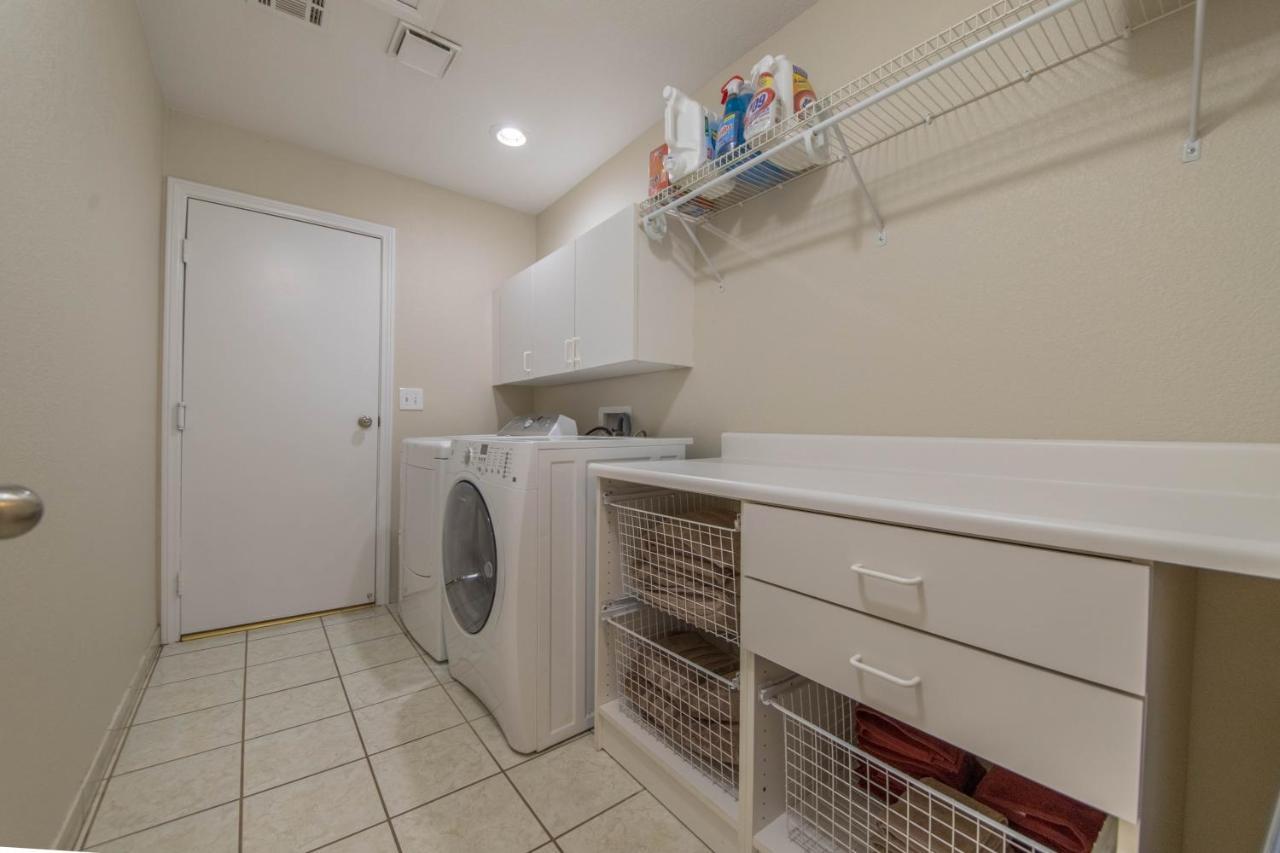 Relax In Style!! Pool, Vegas Games, Rv Parking Villa Las Vegas Exterior photo