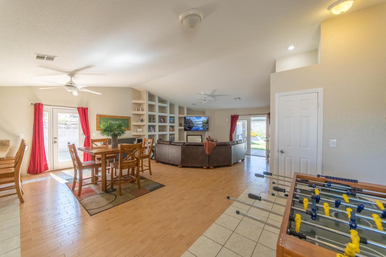 Relax In Style!! Pool, Vegas Games, Rv Parking Villa Las Vegas Exterior photo