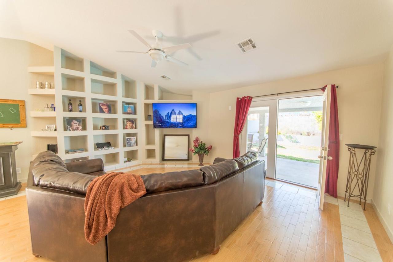 Relax In Style!! Pool, Vegas Games, Rv Parking Villa Las Vegas Exterior photo